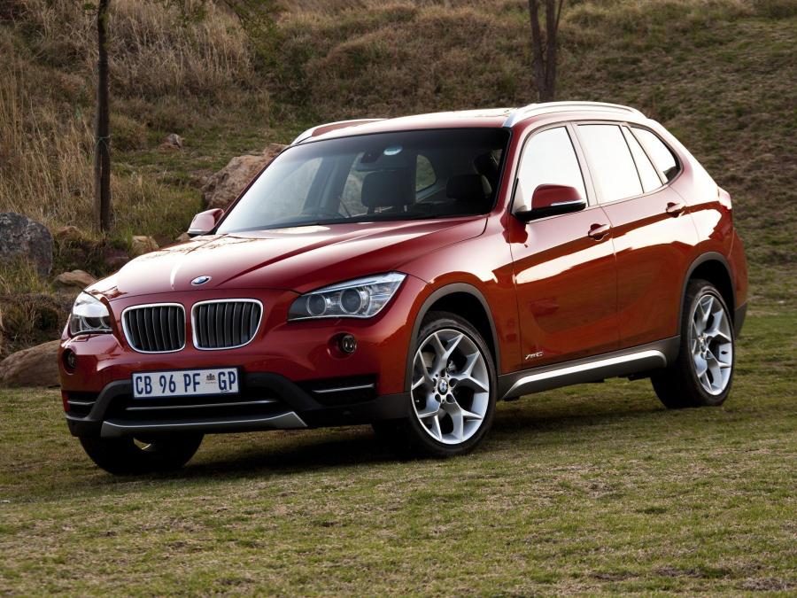  BMW X1 xDrive20i xLine (E84) 2012 года  (ZA) (фото 4 из 17)